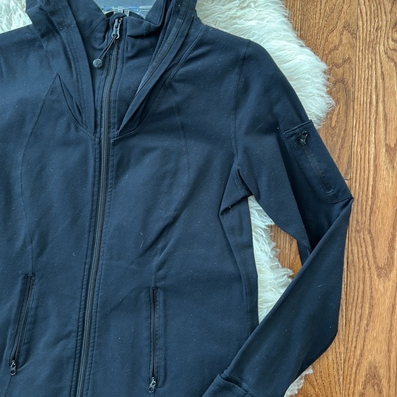 Lululemon Jacket - Picture 3 of 4